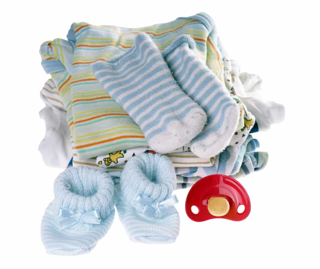 Unterwegs mit dem Baby - die perfekte Erstausstattung 3 Babysachen und Schnuller