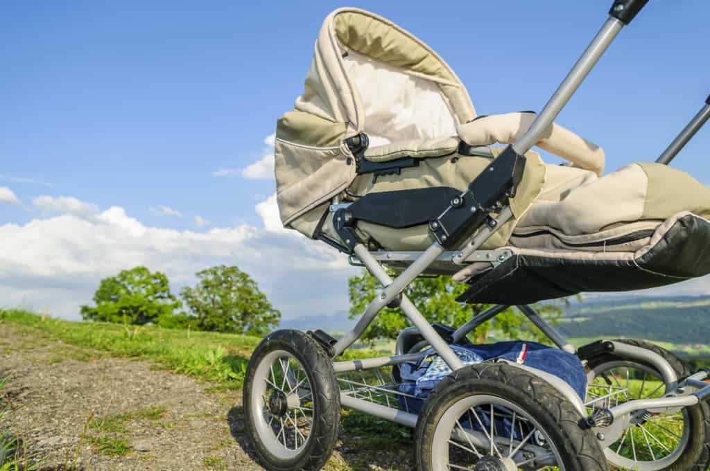 Ein Fußsack hält den ganzen Körper deines Kindes bei Ausflügenschön warm