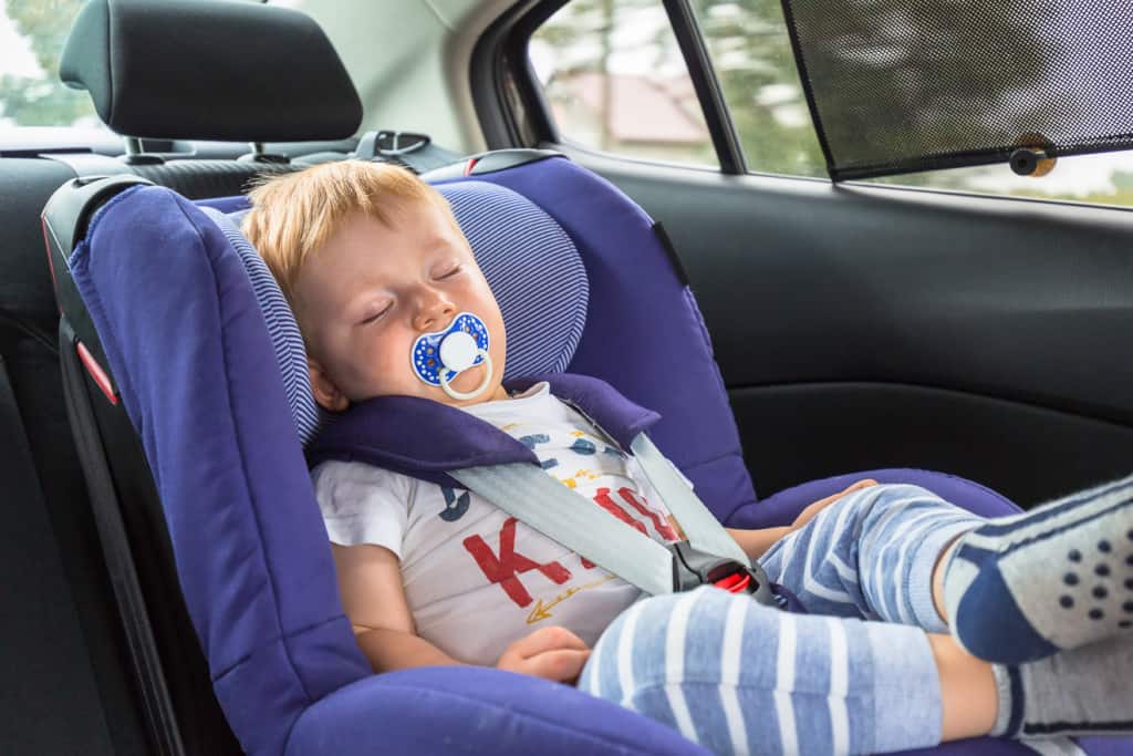 CARAMAZ Sonnenschutz Auto Baby mit Zertifiziertem UV Schutz extra dunkel 